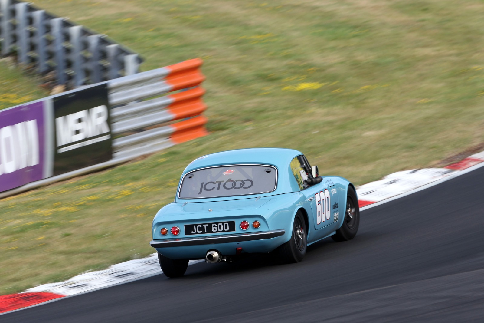 Jordan was spectacular to watch  in Elan en route to Gentlemen Drivers victory