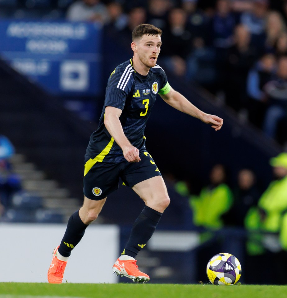 Andy Robertson, Scotland, playing soccer.