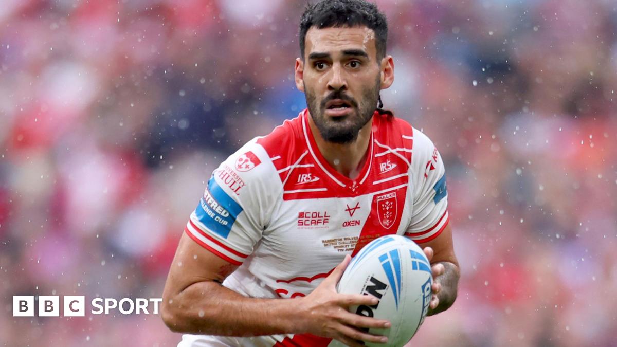 Tyrone May in action for Hull KR