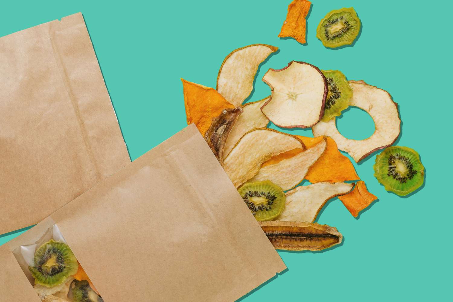 10 Travel-Friendly Snacks That Are Actually Good for You, According to Nutrition Experts