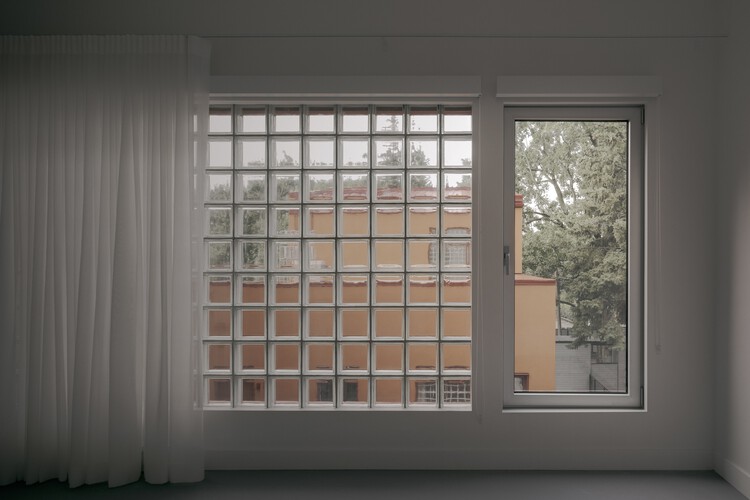 BINÔME Multi-residence / APPAREIL architecture  - Interior Photography, Glass