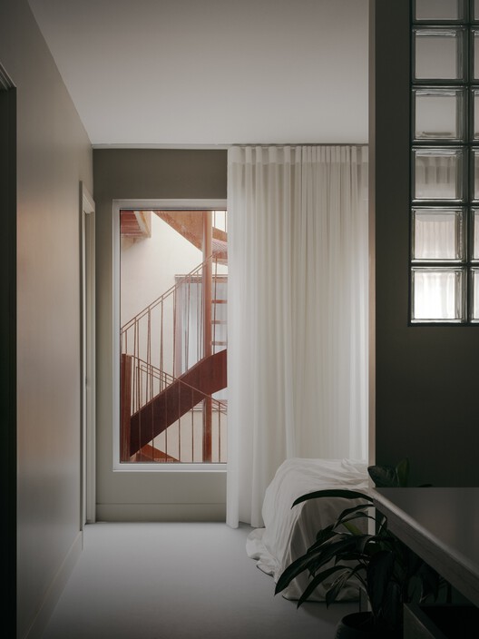 BINÔME Multi-residence / APPAREIL architecture  - Interior Photography, Bedroom, Wood