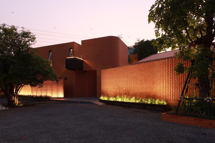 Brick Journey / Volume Matrix studio - Image 17 of 20