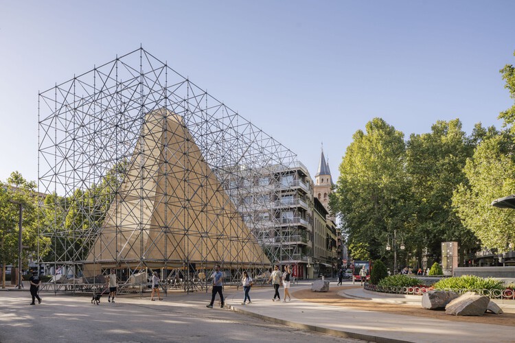 Built to (Not) Last: How Reversible Architecture Is Redefining the Way We Build - Image 1 of 17