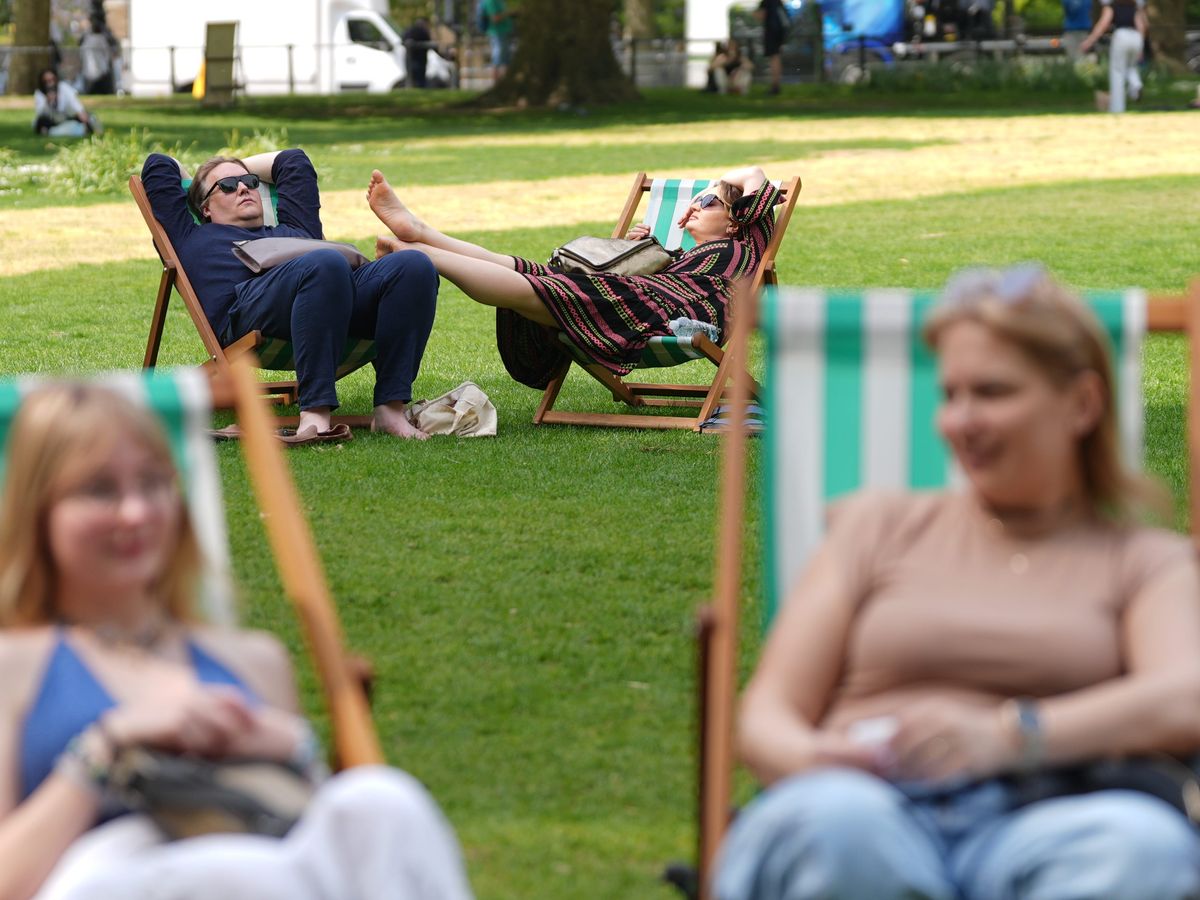 Supporting image for story: Temperatures to soar in West Midlands as UK is told 'heatwave likely'