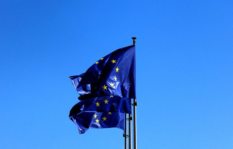 Seven EU countries to back pan-European savings product label