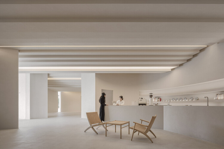 Museum and Gallery Cafés: 10 Examples That Enhance the Cultural Experience - Image 9 of 20