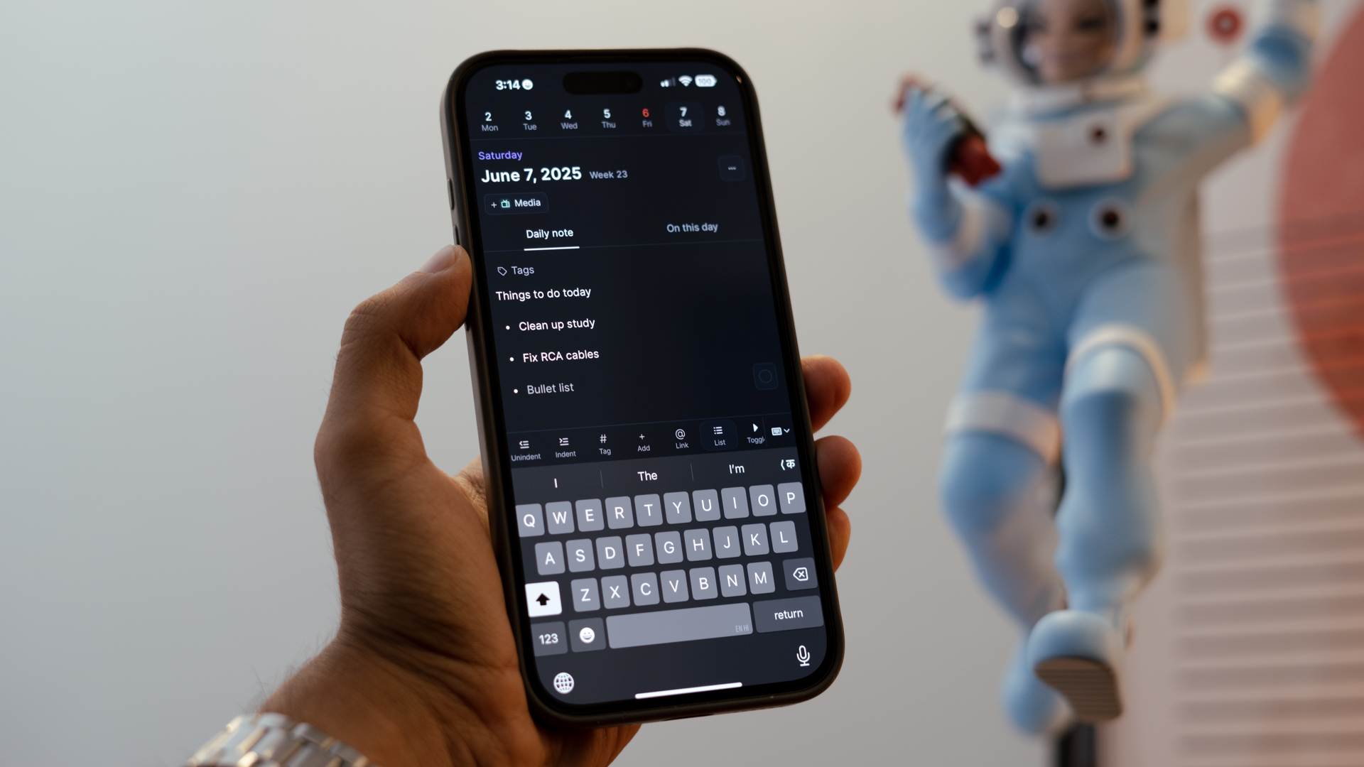 capacities vs notion showing daily to do list capacities vs notion showing daily to do list
