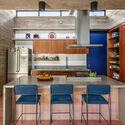 House Renda / Fernanda Neiva + Fernanda Palmieri + Paula Zasnicoff - Interior Photography, Kitchen, Wood, Countertop, Table, Chair