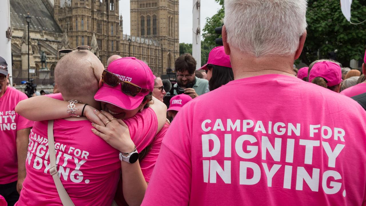 Assisted dying bill passes in UK parliament