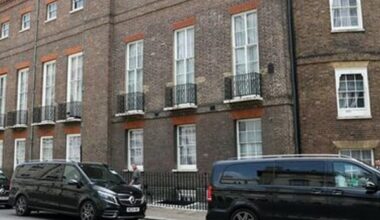 US and Chinese officials meet in London for pivotal trade talks