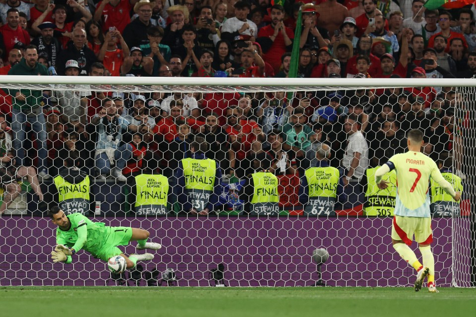 But it was despair for Morata after he saw his spot-kick saved by Costa