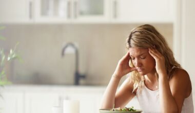 A Dietitian Says This Tip Helps Stop Stress Eating