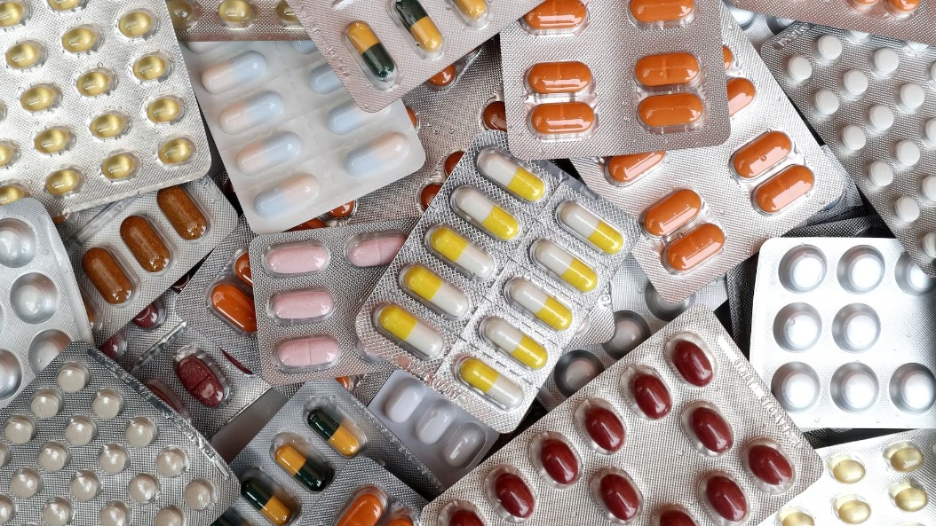 Karnataka bans paracetamol Pomol-650, 14 other unsafe medicines and cosmetics after test failure - Karnataka News
