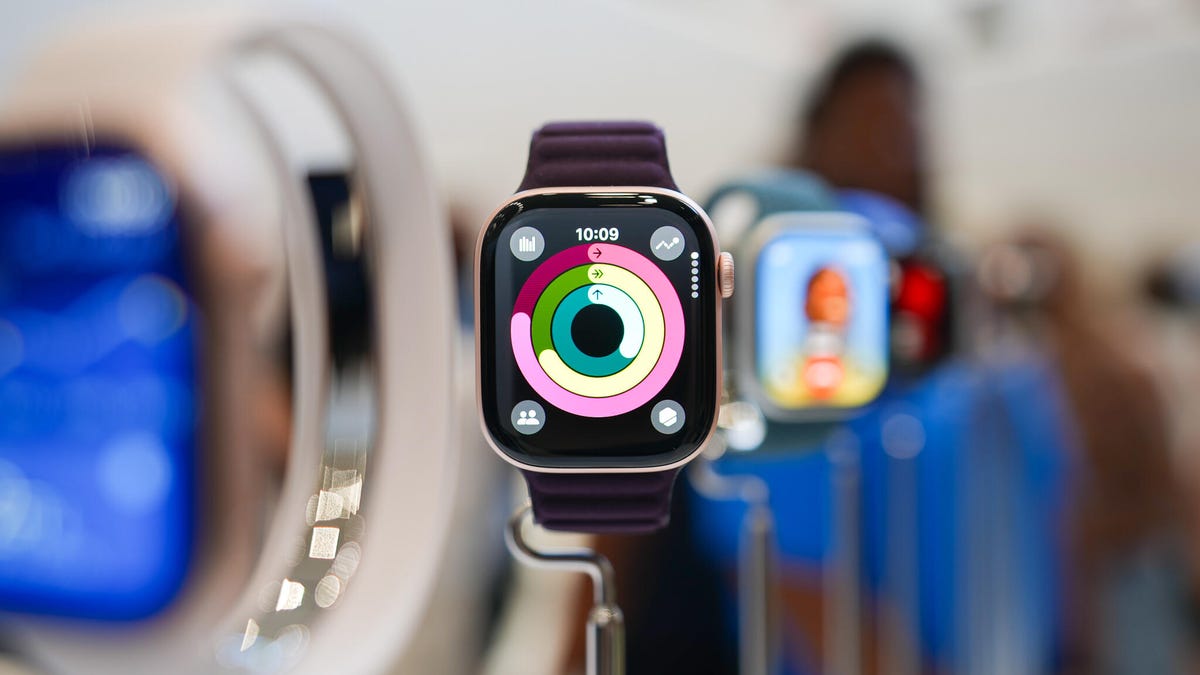 Your Apple Watch is getting a big upgrade. Here are the 8 features I can't wait to use in WatchOS 26