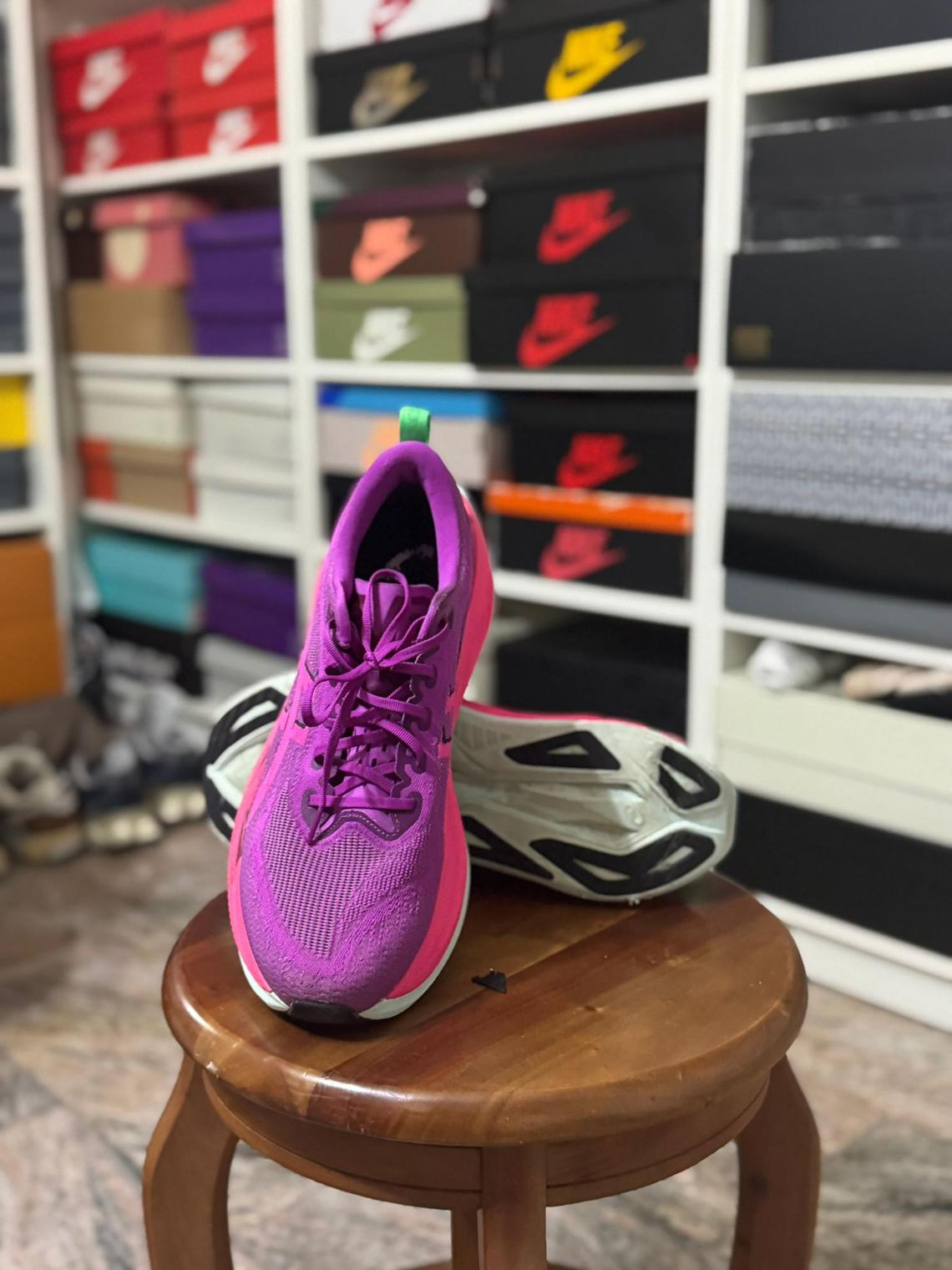 eqfit21 - Running Shoes

Source and copyright: Courtesy of Colin Chia
