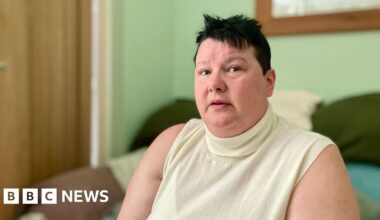 Former paramedic slams A&E 'chaos' at Redhill hospital