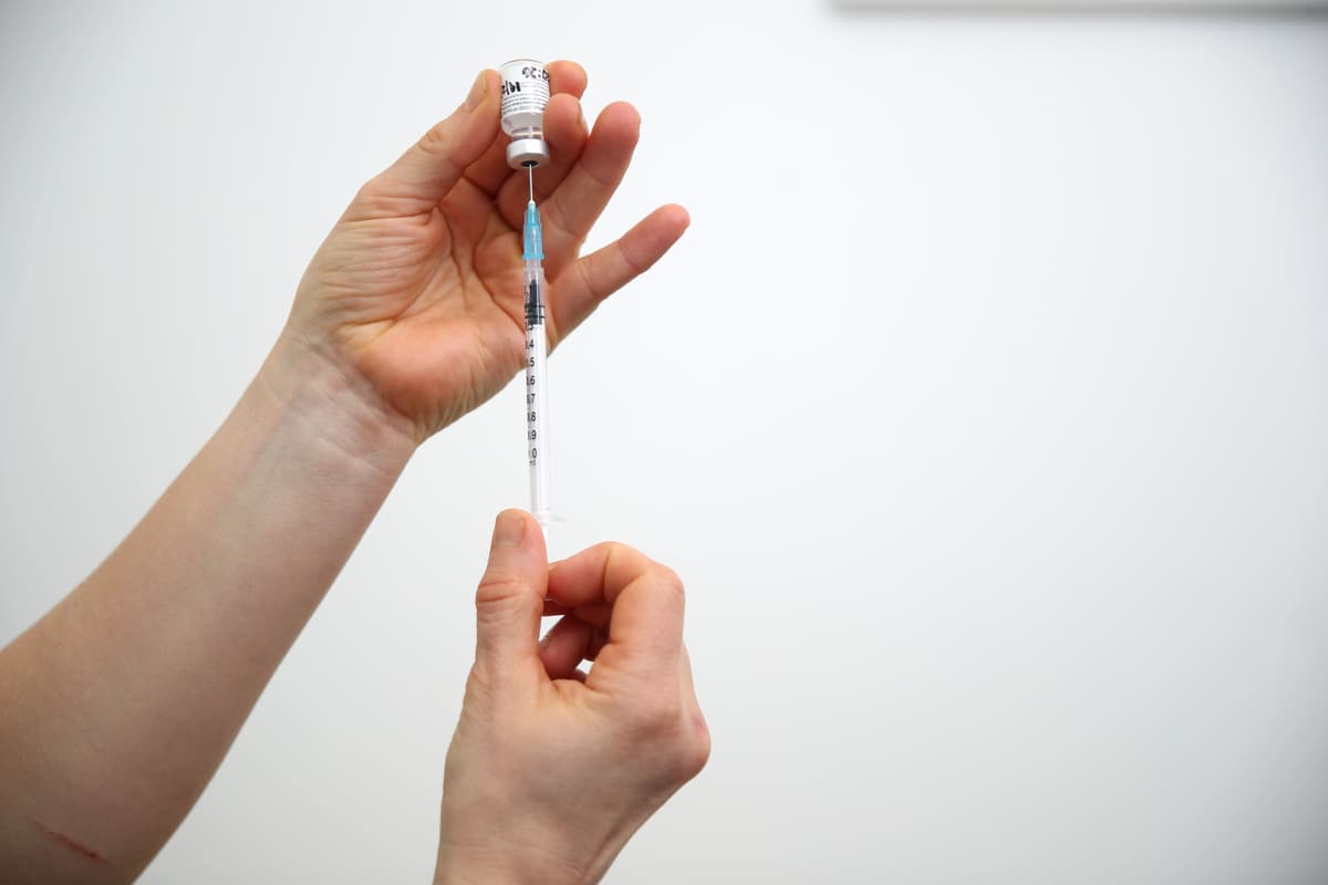 Midwife struck off after claiming vaccines ‘attacked babies’ on social media - London Evening Standard