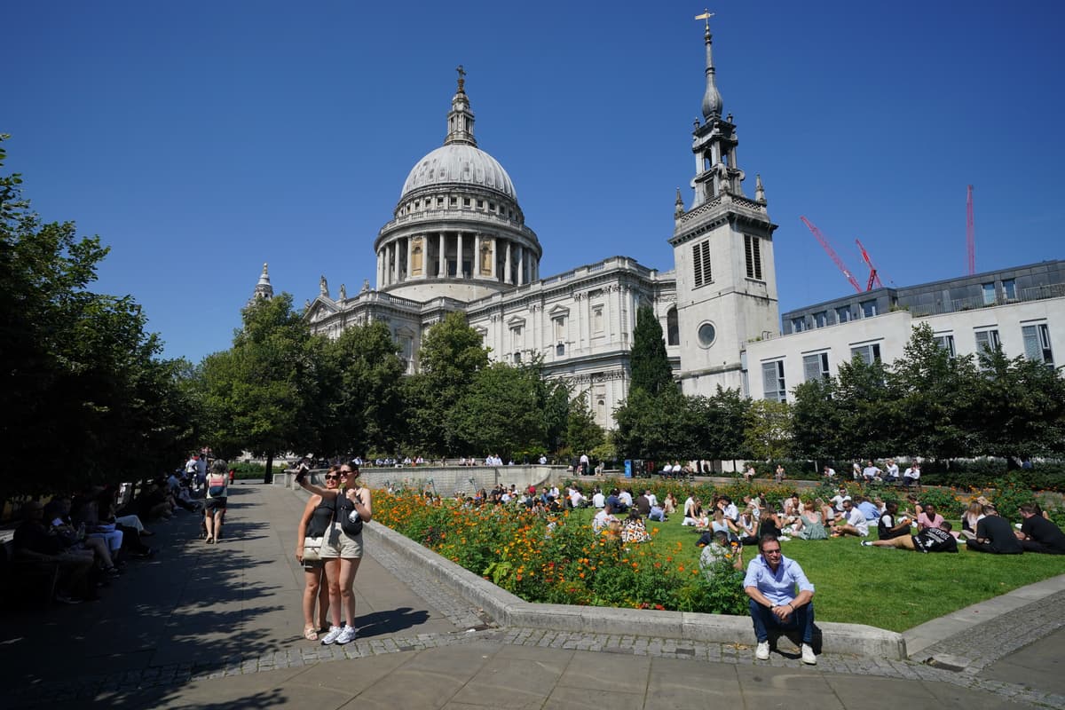 London weather: 'It's going to be hot for a long time' - London Evening Standard