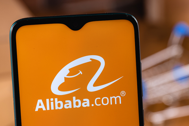Which Chinese Internet Stock is a Better Bet?