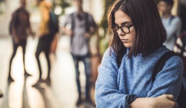 We tracked Aussie teens’ mental health. The news isn’t good – and problems are worse for girls