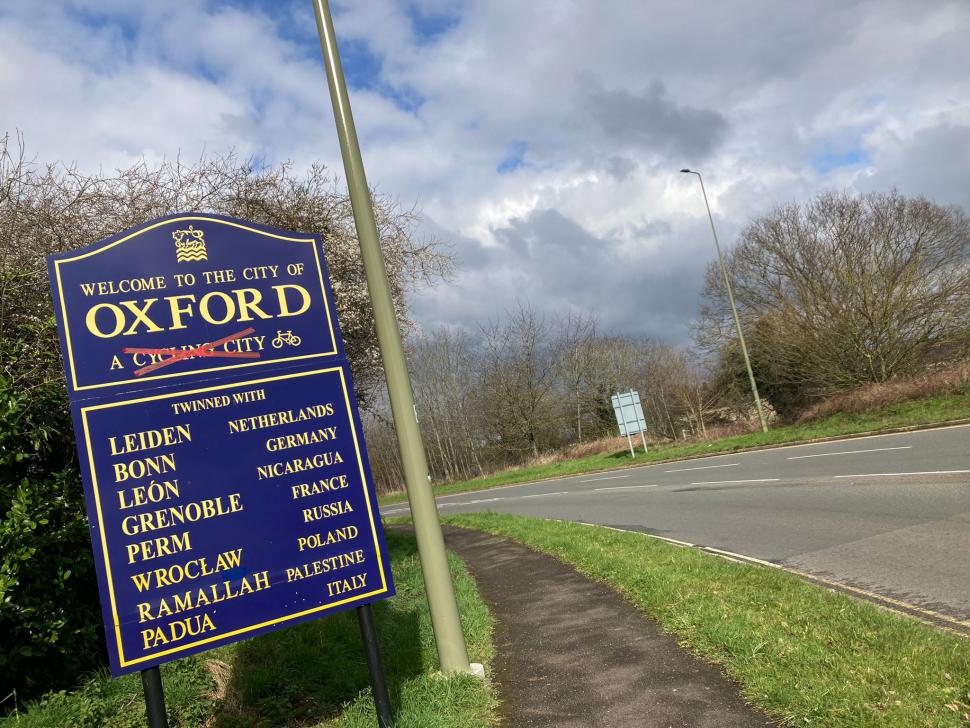 Oxford cycling city sign defaced