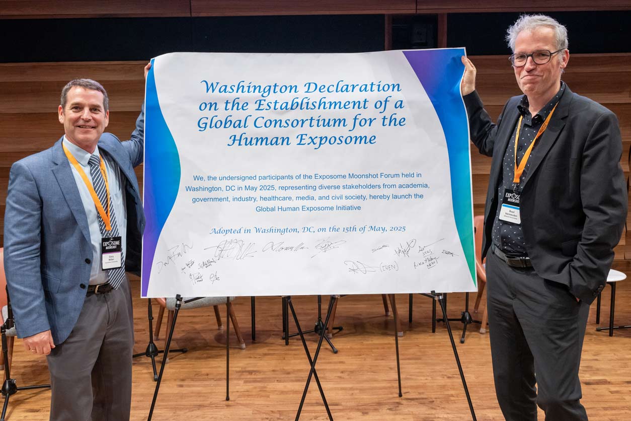Gary Miller, Ph.D., left, and Roel Vermeulen, Ph.D., right