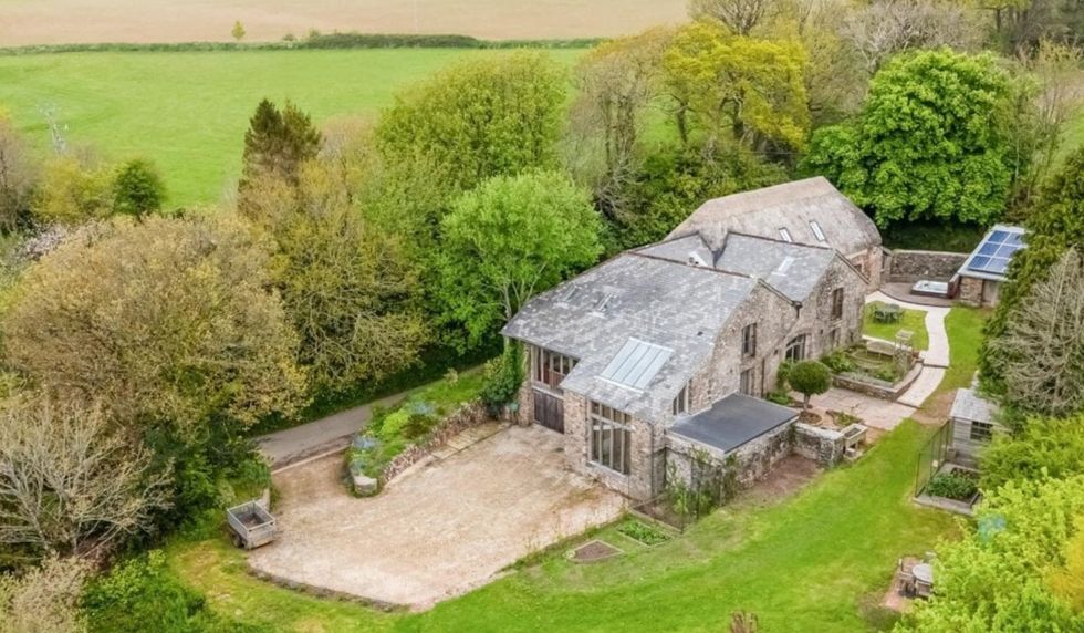 Green Dragon Barn, South Hams, Devon (outside view of property)