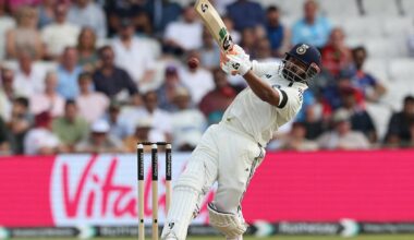 Knee shattered, body bruised, his condition was grim, Shastri recalls Pant's condition after car crash - Gulf News