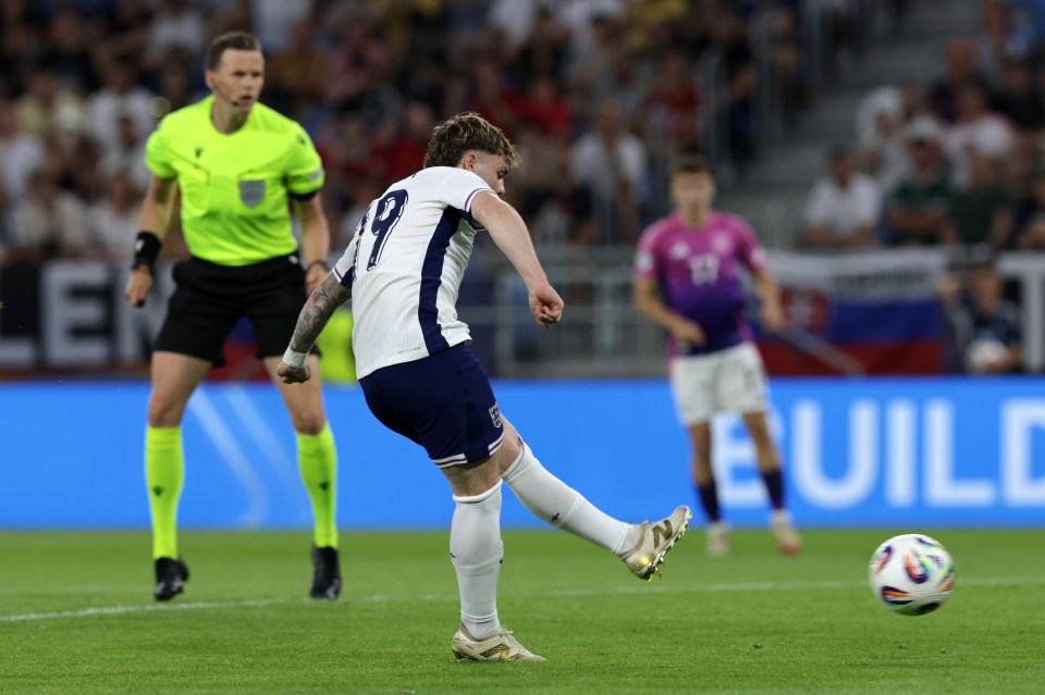 It took just moments for Elliott to put England ahead