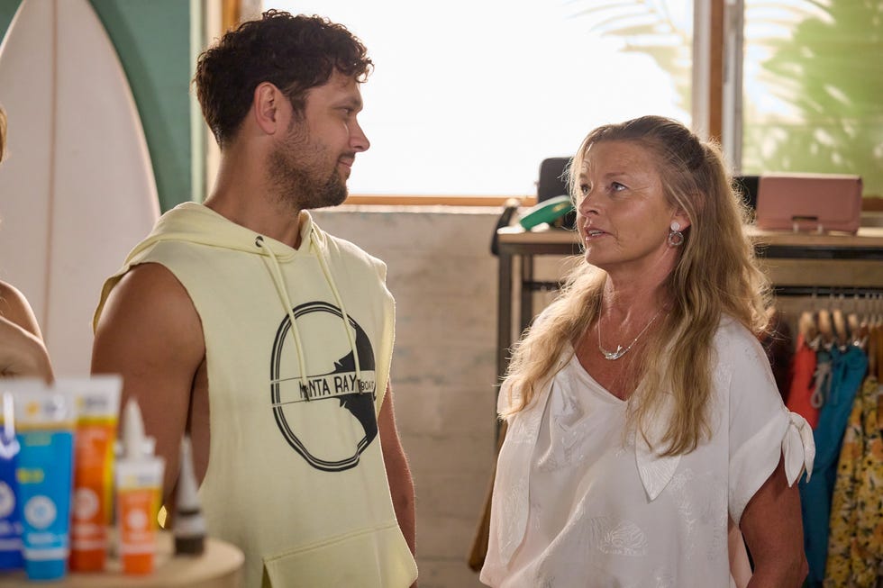 mali hudson and debs fowler in home and away