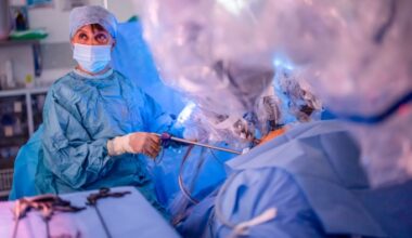 Wes Streeting puts robotic surgeons at heart of 10-year plan for NHS