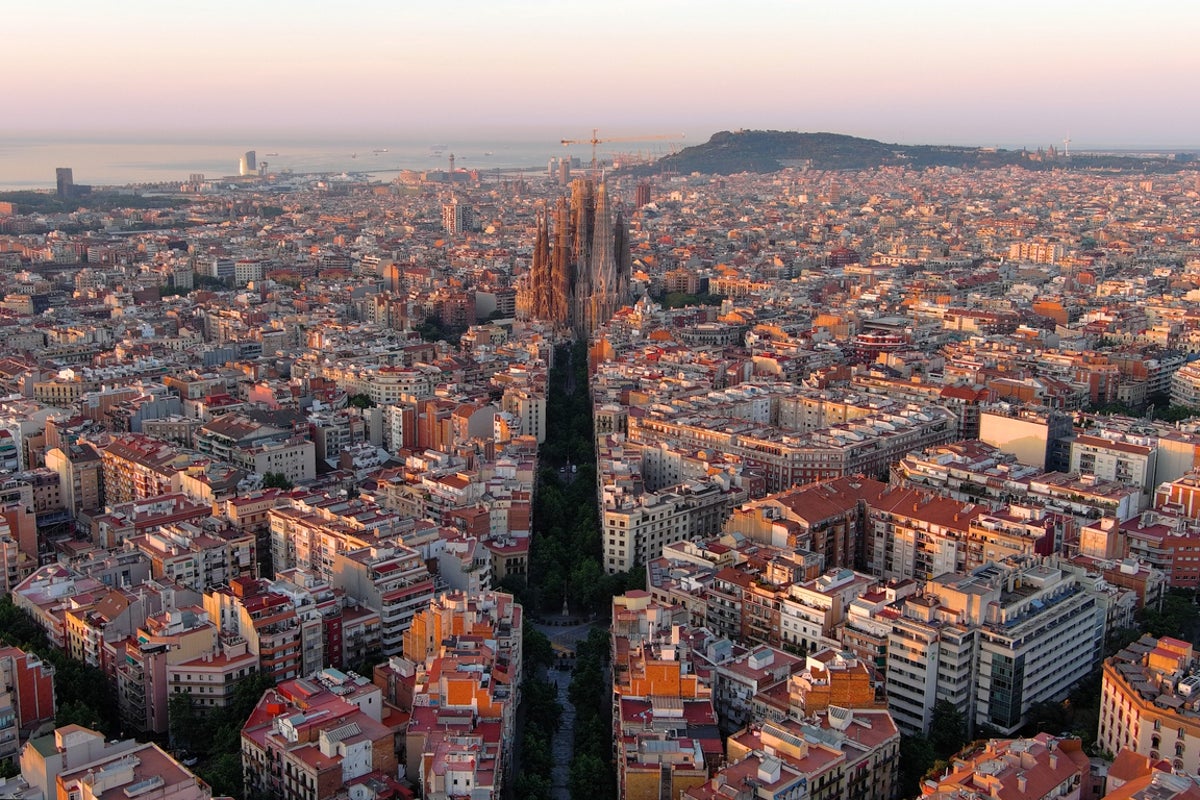Spain eases visa rules to draw foreign students barred from US by Trump