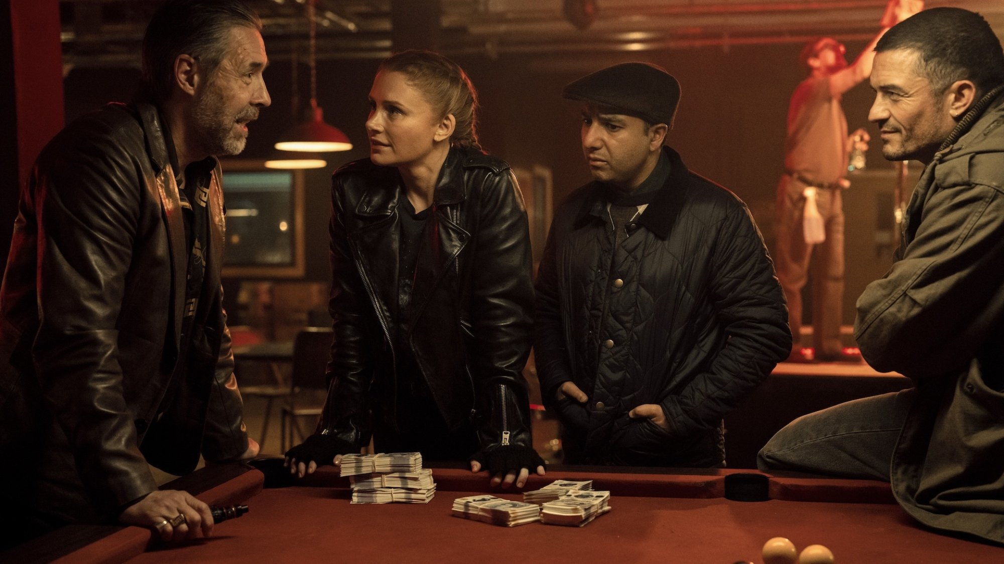 Paddy Considine, Bryce Dallas Howard, Nick Mohammed, and Orlando Bloom in 