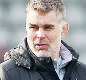 Easter prepares to help US take on England
