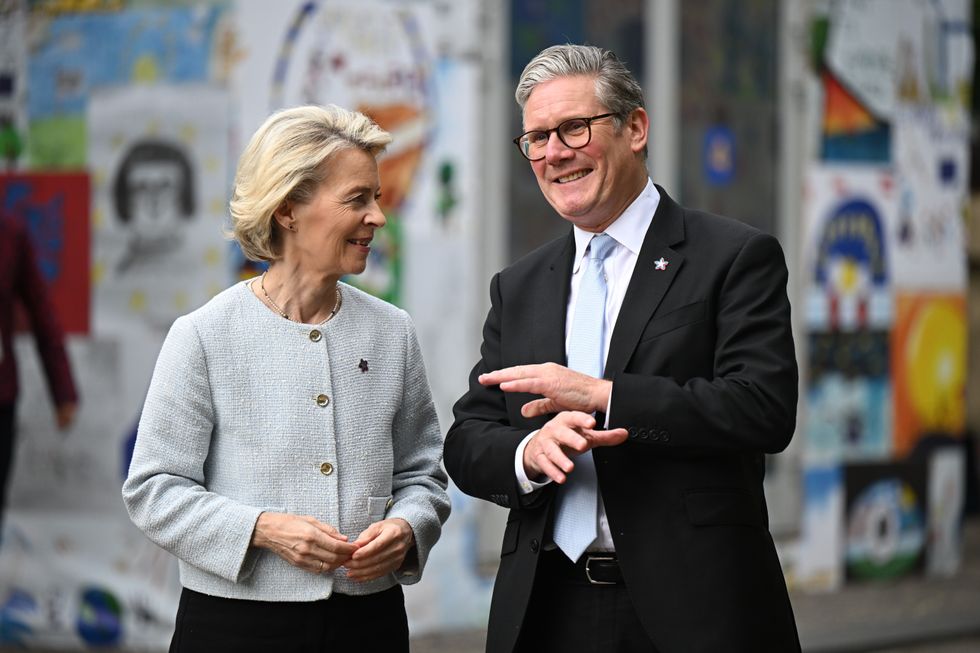 Keir Starmer alongside Ursula von der Leyen