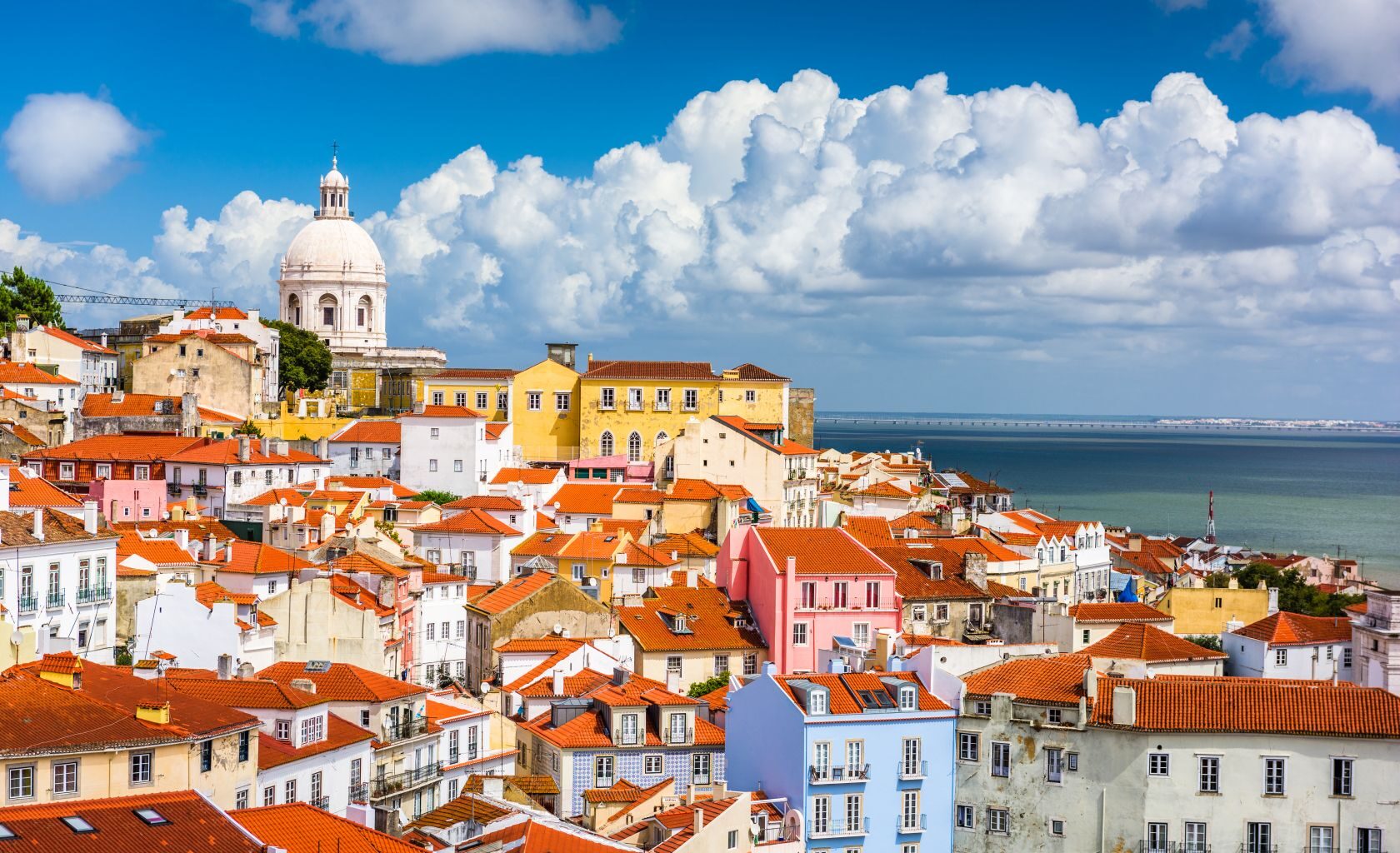 Portugal remains ahead of Spain