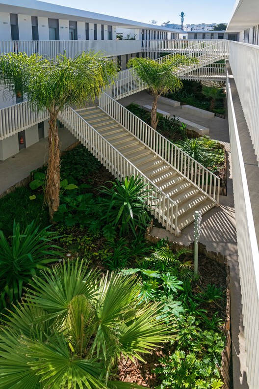 Descartes School / Arpio Architects - Exterior Photography, Courtyard