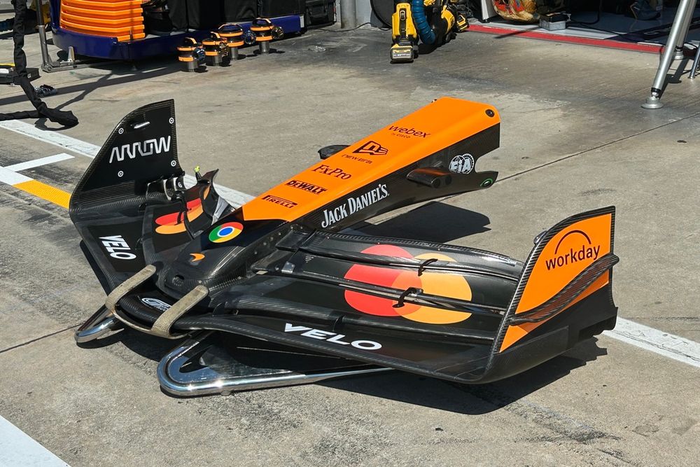 McLaren front wing detail