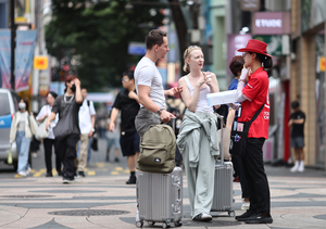 Korea poised for record-breaking year in foreign tourism