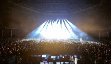 Chart-topping pop star announces 'personal' Glasgow show