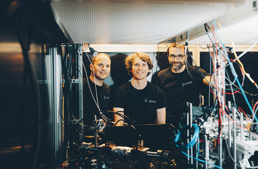 Connecting basic research and commercial development: Alexander Glätzle, Johannes Zeiher, and Sebastian Blatt (left to right), the founding team behind planqc