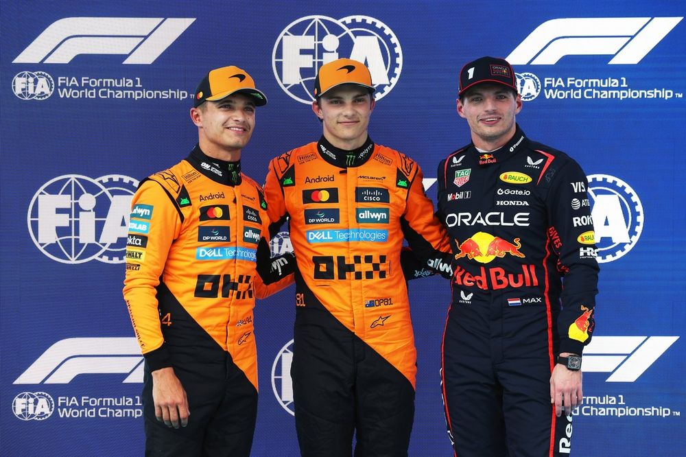 Pole sitter Oscar Piastri, McLaren, Lando Norris, McLaren, Max Verstappen, Red Bull Racing