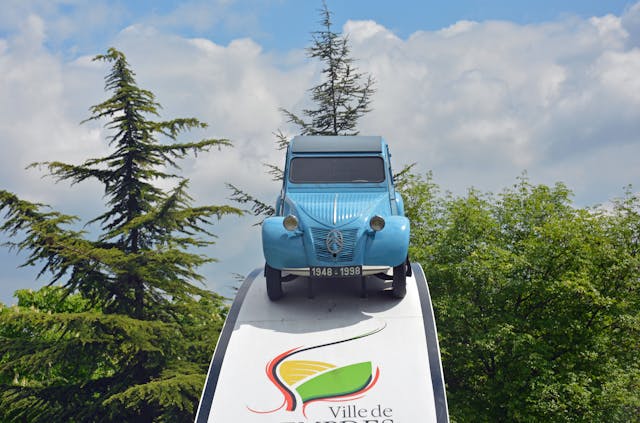 Citroen 2CV roadside attraction in Lempdes, France