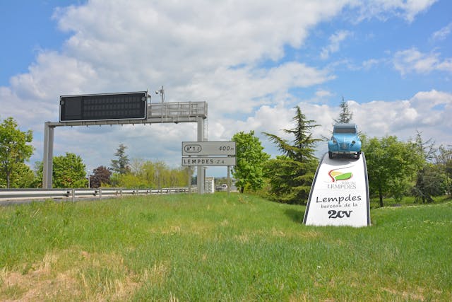Citroen 2CV roadside attraction in Lempdes, France