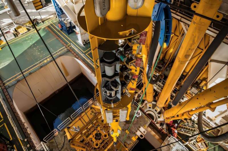 Scientists capture slow-motion earthquake in action