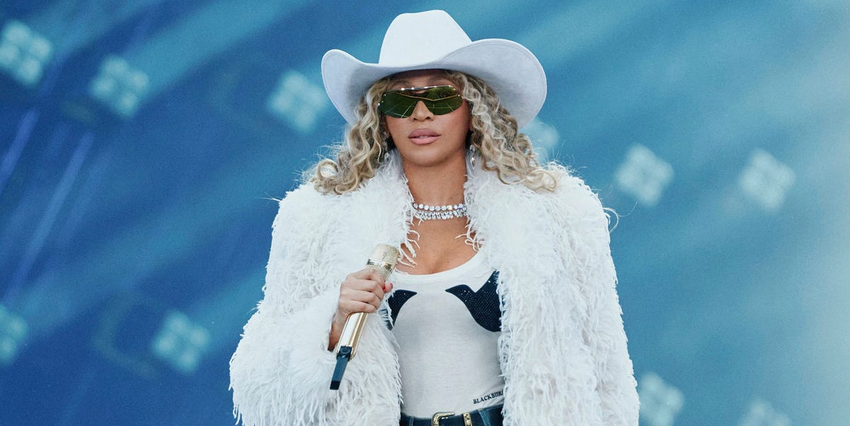 Beyoncé Closes Her London Shows in Gold-Colored Fringed Chaps