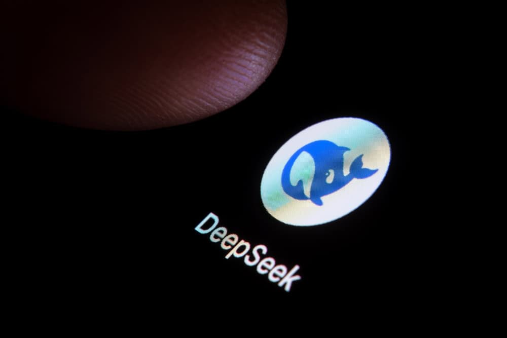 Germany asks Apple and Google to remove DeepSeek from app stores