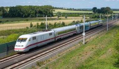 Germany hits high-speed record with Siemens’ Velaro, but network struggles to keep pace