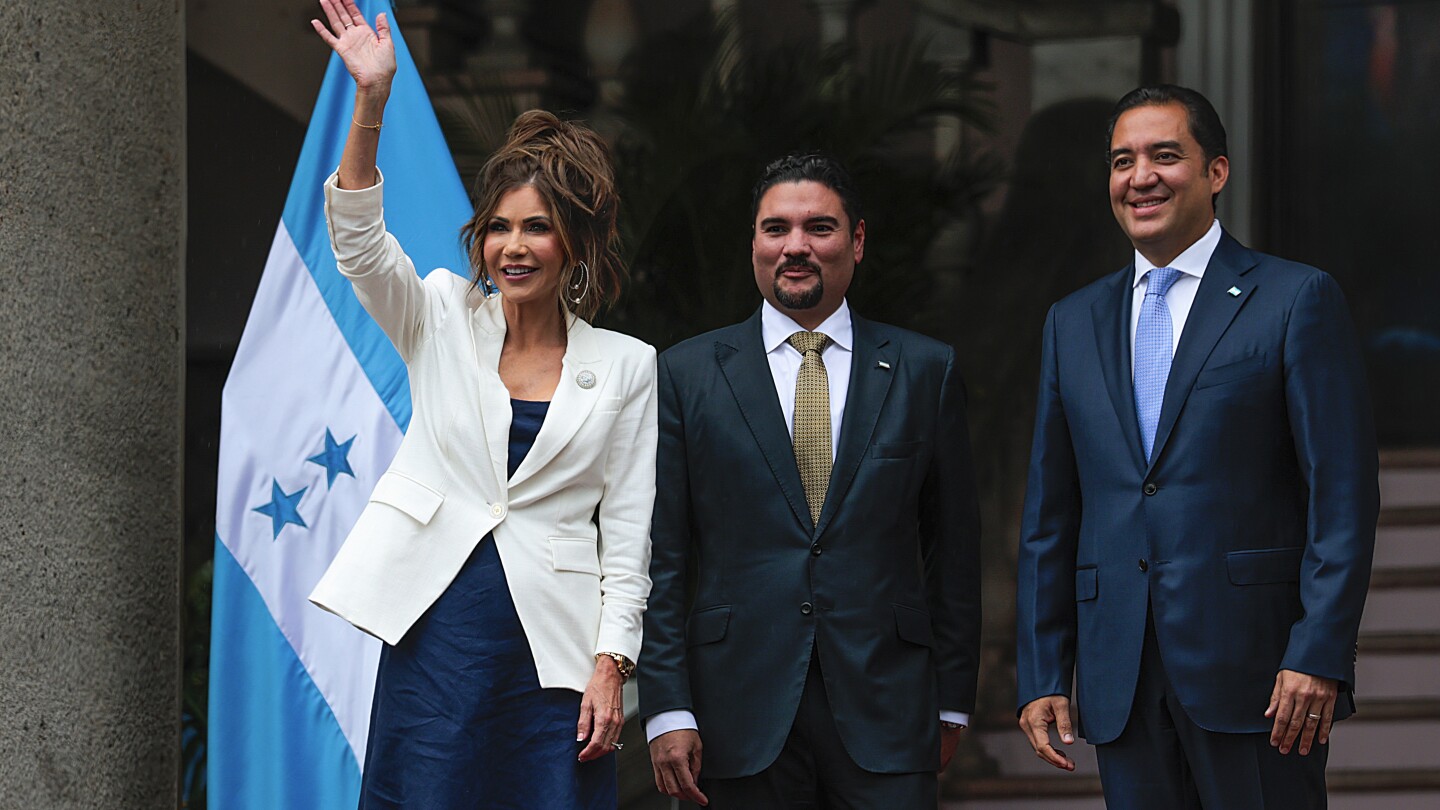 Honduras and US officials discuss immigration and security